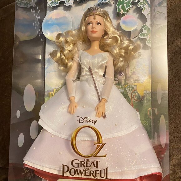 Disney Store Exclusive Oz The Great and Powerful Glinda The Good Witch Doll - Picture 1 of 6